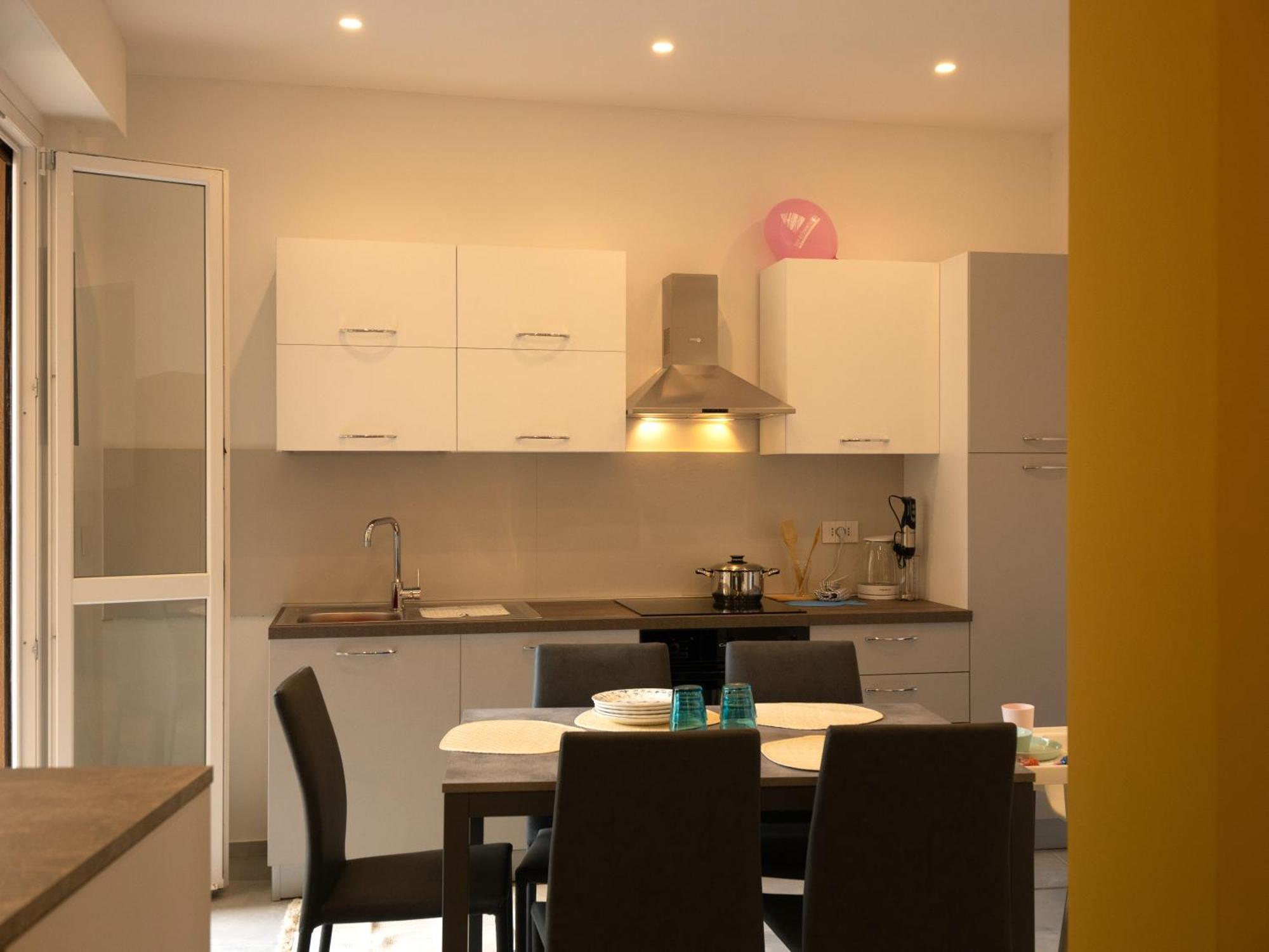 Babyaccomodation Family Bright Pietra Ligure Exterior photo